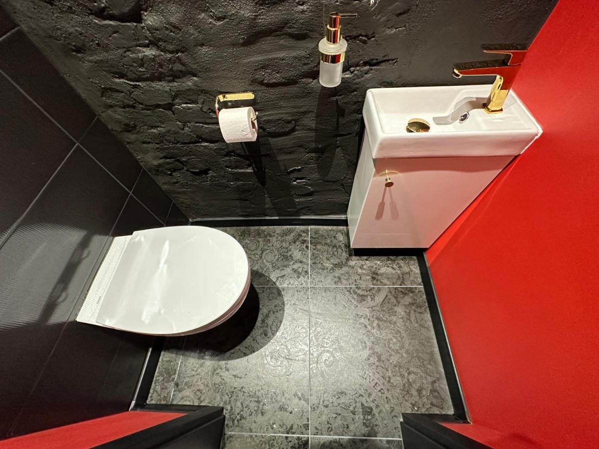 Darkhouse Versace Red Łódź Zewnętrze zdjęcie